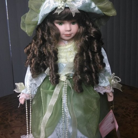 Genuine Porcelain Doll "BRIDGET" - Picture 9 of 16